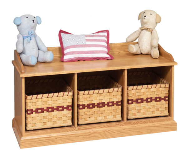 Traditional Bench With Baskets